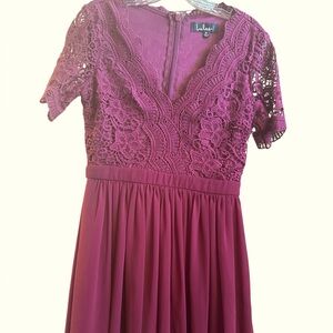 Lulus Women’s Angels in Disguise Burgundy‎ Scalloped Lace Skater Dress Sz Medium